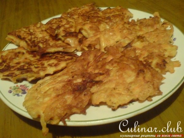 морковно-сырные оладьи