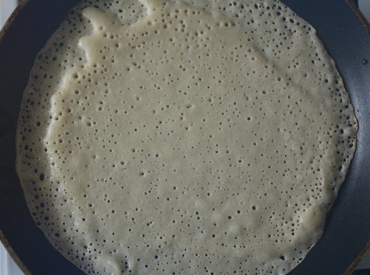 Блины на кефире с водкой и гречневой мукой!