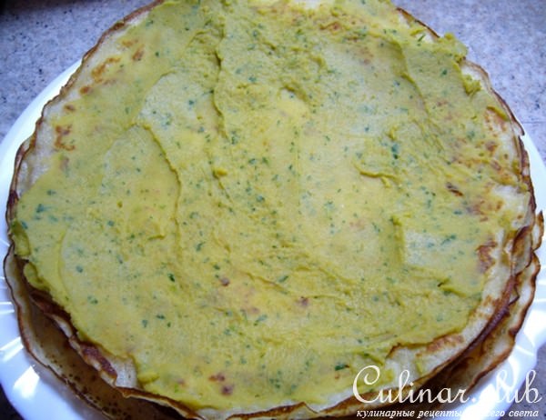 Блинчики с начинкой из горохового пюре