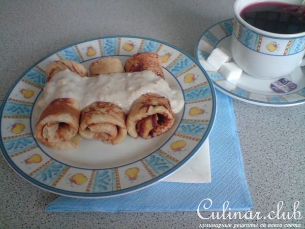 Банановые блинчики с банановым соусом