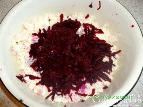Сырники свекольные (мои два варианта)