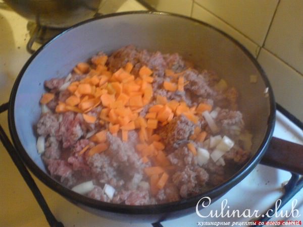 Блинчики с соусом болоньез