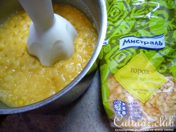 Блины гороховые с луковым конфитюром