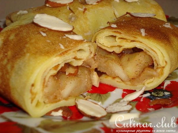 Блинчики с яблоками и миндалем