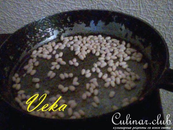 Свинина с орехами