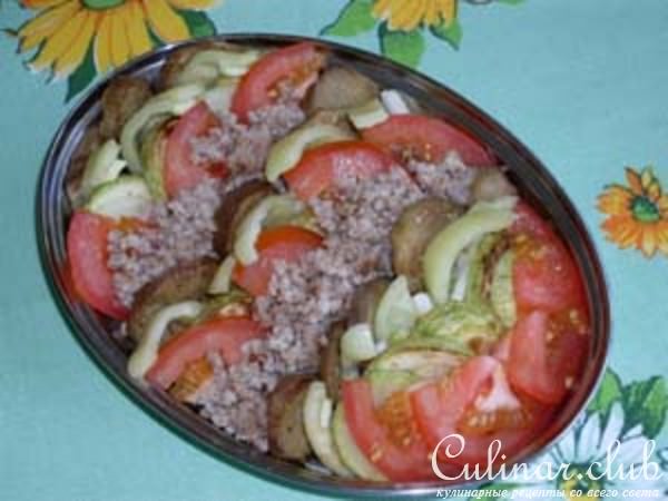 Запеканка с кабачками, баклажанами и мясом