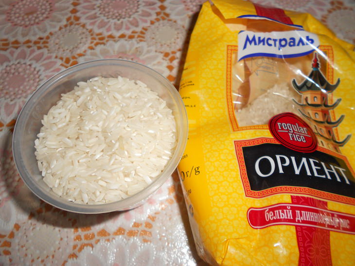 Рисовая каша с мясными шариками