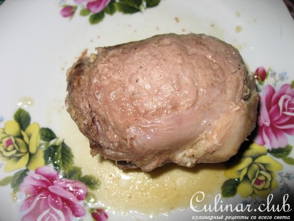 Свинной(говяжий) рулет с куриной грудкой и грибами