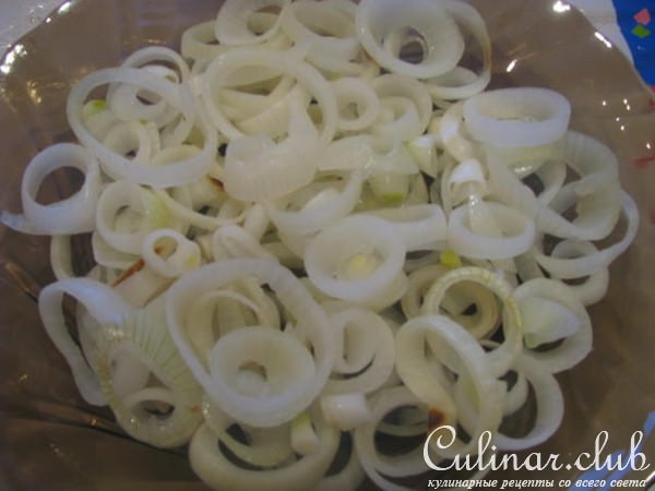 Запечённый лук с орехами