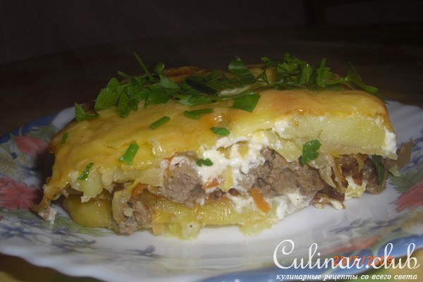 запеканка с картофелем,капустой и фаршем