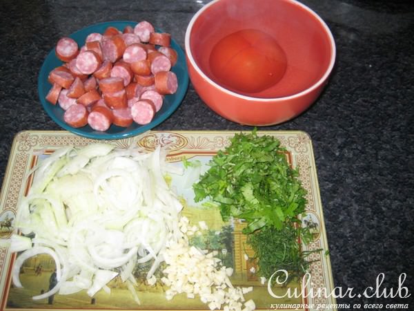 Фасоль с колбасками
