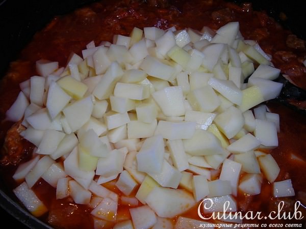 Тушёная капуста со свининкой и картошкой