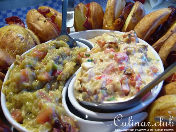 Печеная картошка и дипы к ней