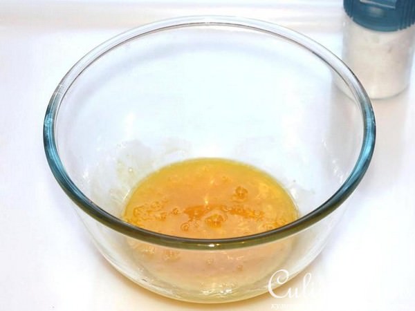 Cуфле из томатного сока и хлеба