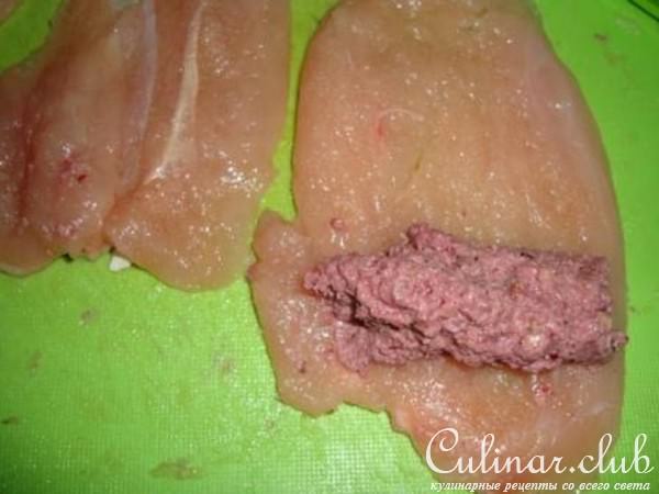 Плов из куриных грудок и орехов