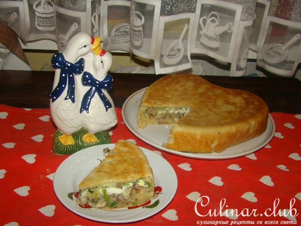 Многослойный закусочный пирог.