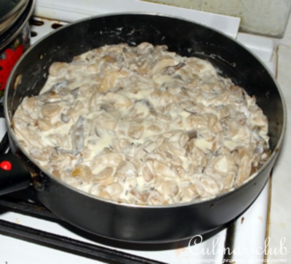 Окорочка запеченные с грибами и сыром