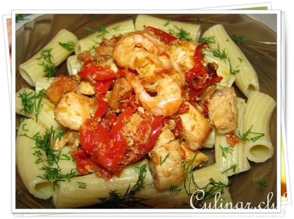 Курица с креветками