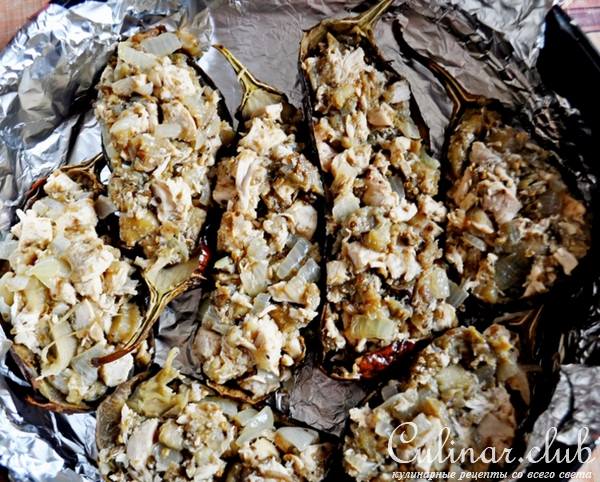 Фаршированные баклажаны,под сырной корочкой