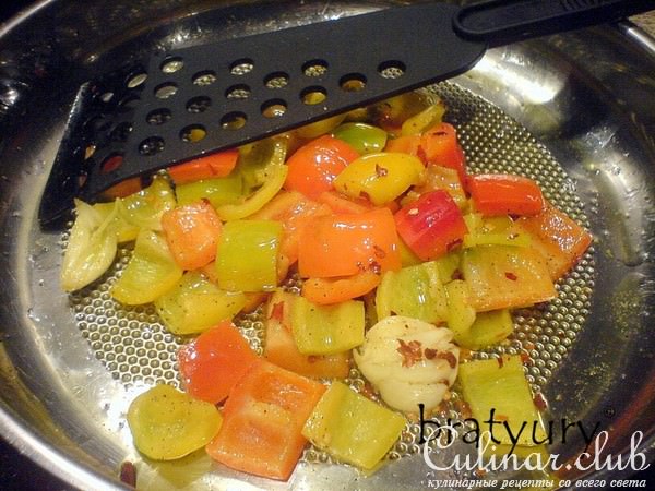 Пенне со свежими перцами
