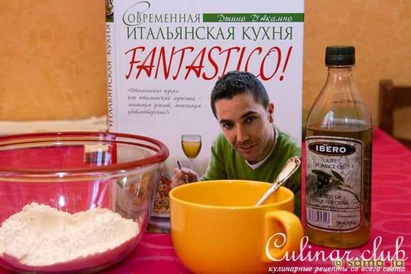Пицца куриная с ананасами