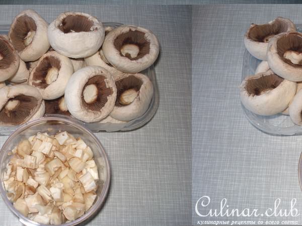 Шампиньоны с начинкой из картофельного пюре