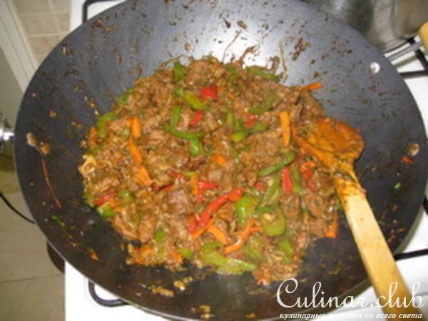Говядина с овощами