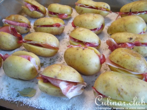 Печеная картошка и дипы к ней