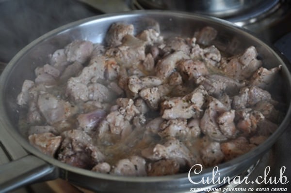 Паста с индейкой и грибами.