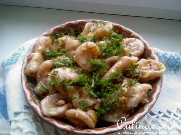 Украинские галушки ( пустышки) с жареным луком и груднинкой