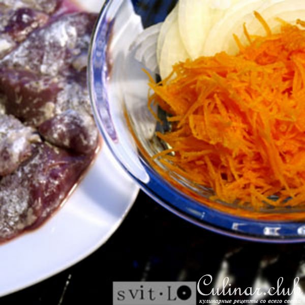 Печень куриная с теплым соусом