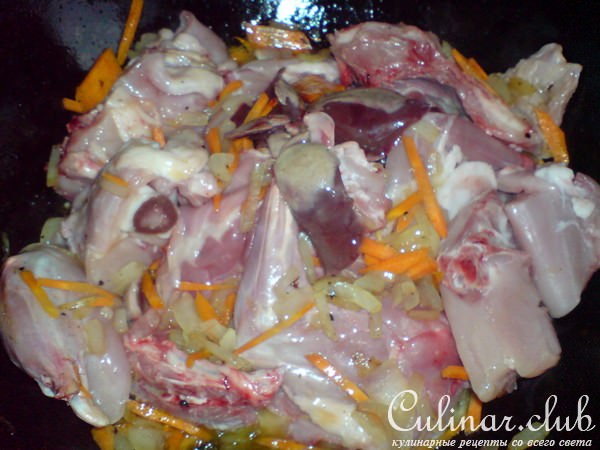 Кролик с шампиньонами