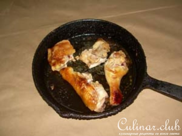 Курица с яблоками