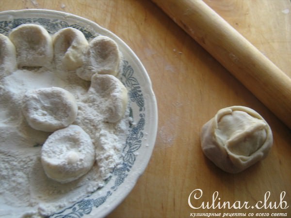 Манты с баранинкой и тыквой.