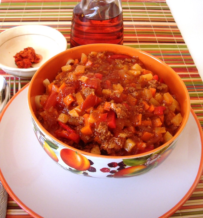 Лагман из свежего теста на скорую руку. ФМ про вкусный ужин за 150р.
