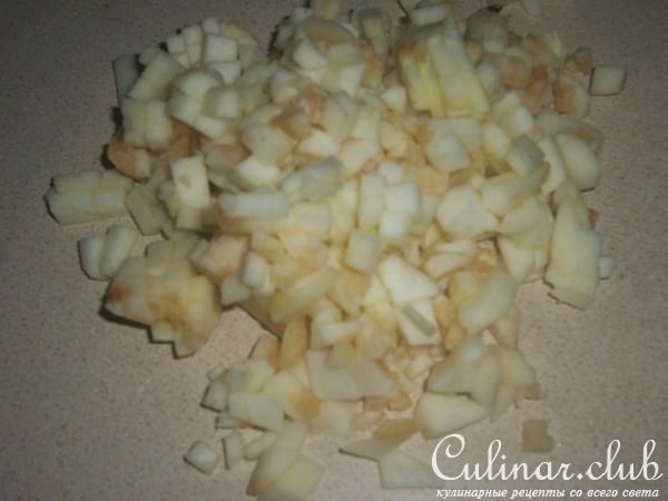 свинные рёбрышка с рисовой лапшой.