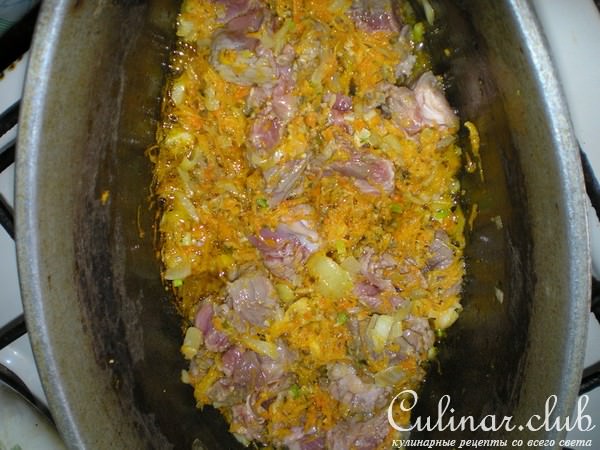 Картошка с мясом в гороховом соусе