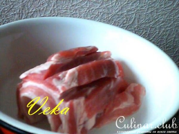 Свинина с орехами