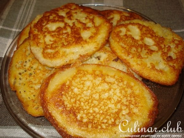 Заварные картофельные оладьи с мясным соусом"мачанка"