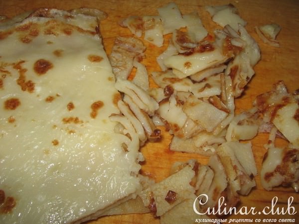 Голубцы по винницки с начинкой из мяса и блинчиков.