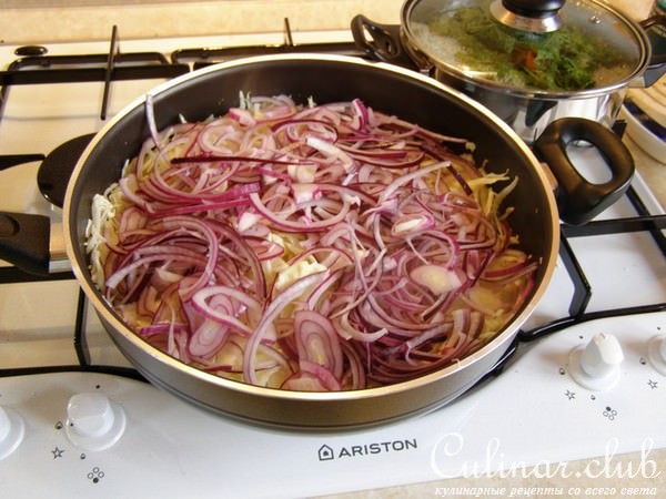 Гусь запеченный с капустой