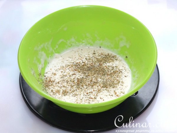 Картофель в кляре с грибным соусом