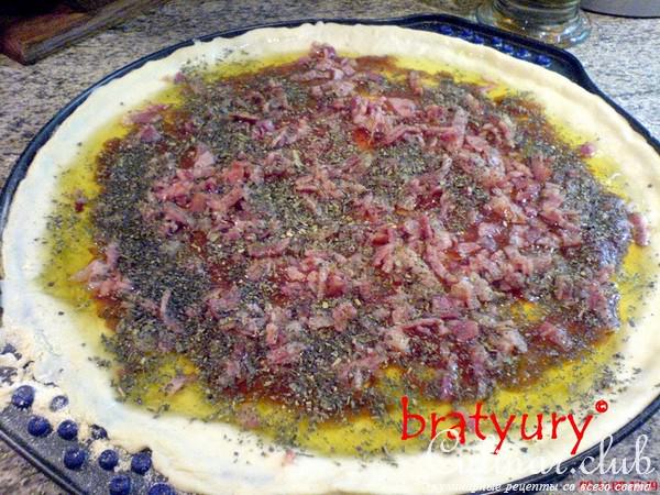 Pizza con pancetta e broccoli - Пицца с беконом и брокколи