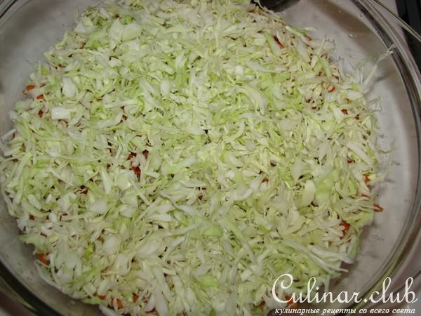 Курица запеченая под овощами
