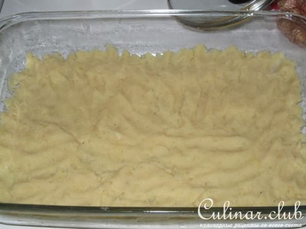 сытный мясной пирог с картошкой и сыром