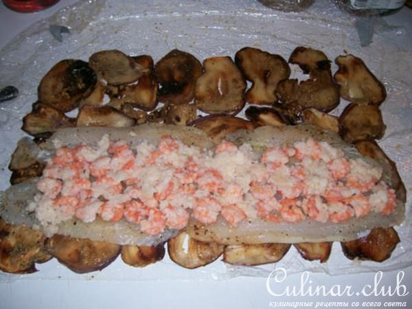 Рулет с рыбой и креветками