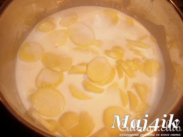 Сливочно-картофельный гратен с лососем и другими вкусностями