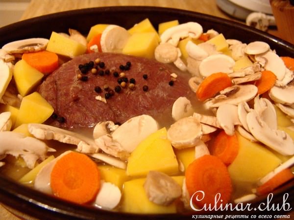 Скоро Новый Год-Мясо тушеное в духовке