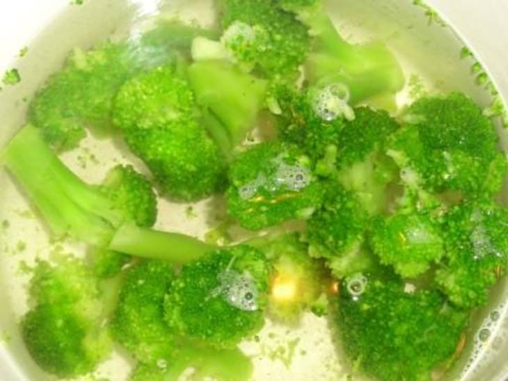 Картофельные крокеты с рыбой и с сыром.