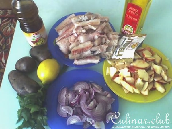 Пряный минтай с картофелем